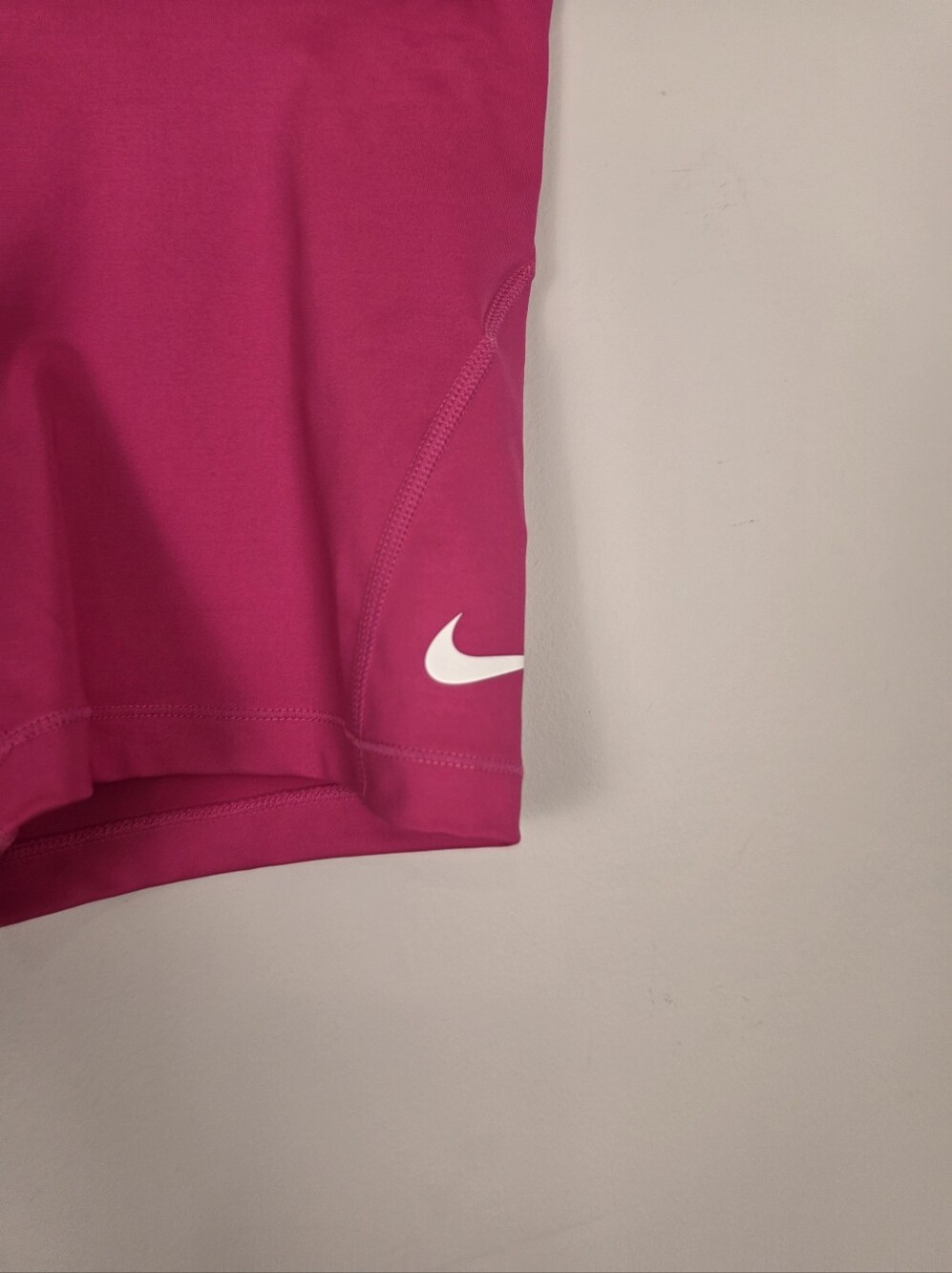 Nike Pro Cool 3" Women's Compression Shorts Size Medium NWT - Picture 3 of 12